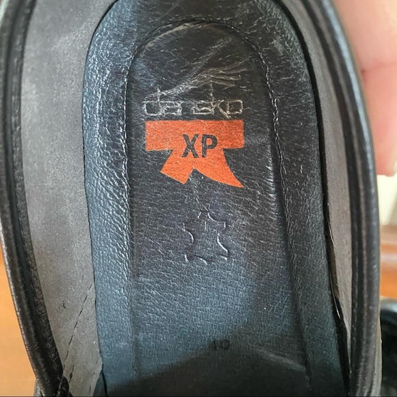 Dansko XP Black Leather Embossed Clogs - Picture 7 of 8